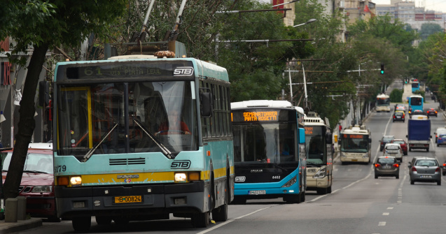 Angajații STB, protest la sediul instituției. Au cerut demisia directorului
