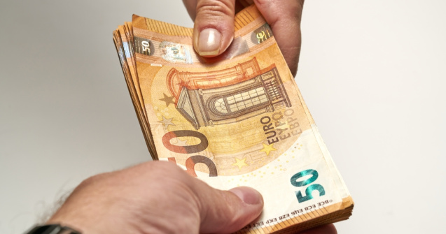 OLAF a descoperit un grup cu ramificații în România și Italia care a deturnat sute de mii de euro din fonduri UE