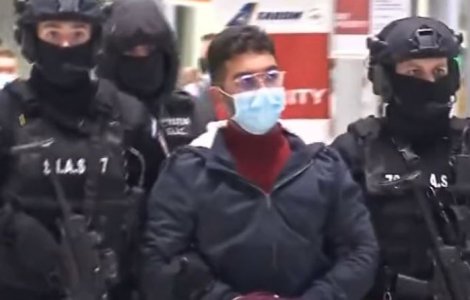 Tânărul suspect în cazul morții studenților din Iași se plânge că ar fi fost tratat abuziv de polițiști. „I s-a spus să citească Baltagul”