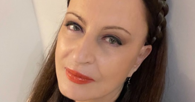 Maria Dragomiroiu i-a dat replica lui Cătălin Botezatu! Ce i-a transmis cântăreața, după ce i-a lăudat pozele în costum de baie