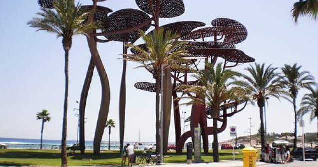 Spania: Fara bikini pe strazi, magazine sau restaurante