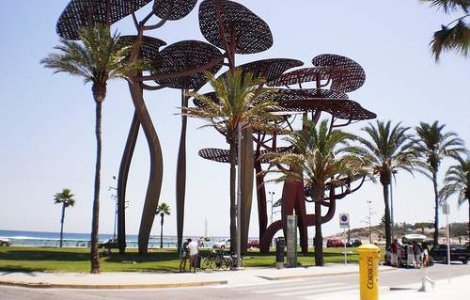 Spania: Fara bikini pe strazi, magazine sau restaurante