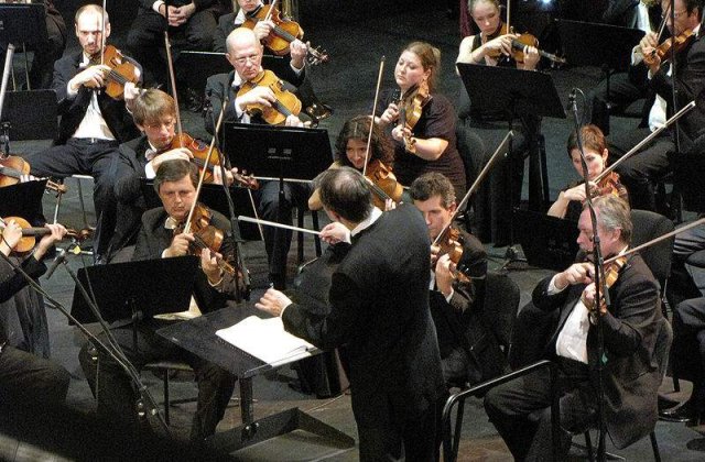 Thailanda: Dirijor rus, arestat pentru pornografie infantila