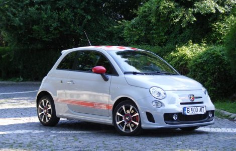 Drive-test: Abart 500 - Micromasina care te poate lasa fara permis. Fara sa-ti dai seama!