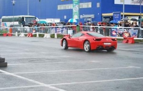 Ferrari Store nu este afectat de TVA
