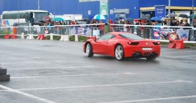 Ferrari Store nu este afectat de TVA