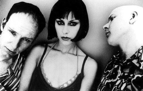 Legendara trupa Republica concerteaza la Bucuresti, de ziua femeii