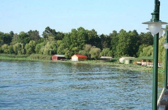 Trei barbati, la un pas sa se inece in lacul Snagov