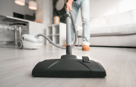  Top  Treburi casnice care te ajută să arzi multe calorii