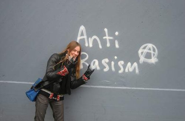 Violenta rasiala in Europa creste alarmant