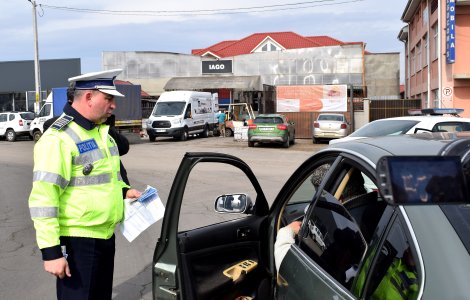 Femeie rănită pe trecere de o mașină a Ambasadei SUA în București