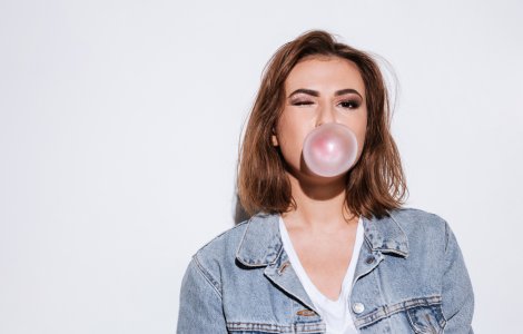 Ce se poate întâmplă atunci când ai înghițit din greșeală guma de mestecat