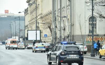 Alerta cu bombă de la Curtea...