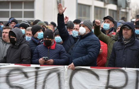 Șoferii STB greviști vor să scape de concediere. Spun că au fost liberi sau în concediu