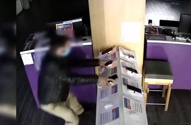 Decizie &Icirc;CCJ: Furtul cu masca de protecție, cagulă pentru hoți, e infracțiune calificată, cu circumstanțe agravante