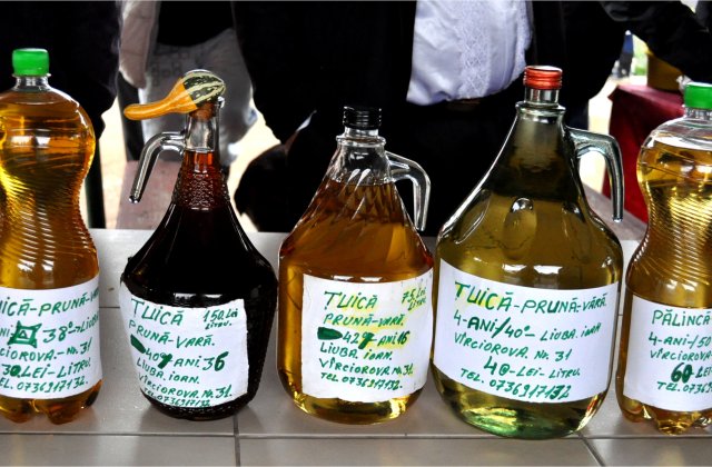 Ministerul Finanțelor: Pălinca de casă, fără accize! Condițiile pe care românii gospodari trebuie să le îndeplinească pentru a scăpa de taxe 