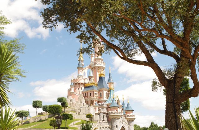 Ce trebuie să știi înainte de a merge la Disneyland Paris