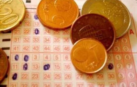 Un barbat fara adapost din Ungaria a castigat 2 mil. euro la loto