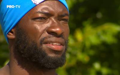 Care este numele real al lui...