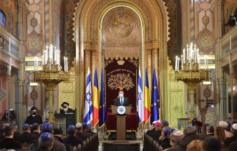 Președintele Iohannis a eliberat din funcţie a 20 de magistraţi