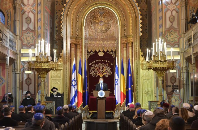 Președintele Iohannis a eliberat din funcţie a 20 de magistraţi