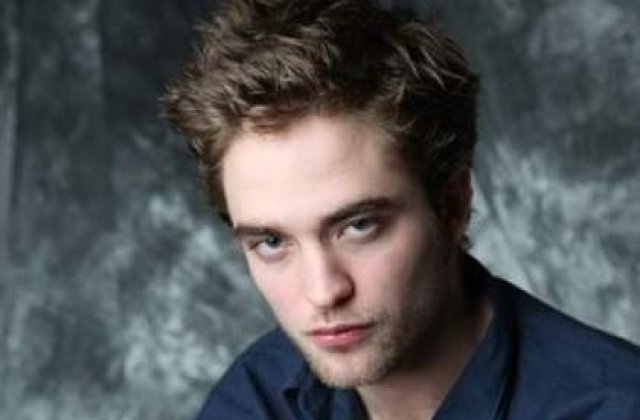 Robert Pattinson adora sa munceasca