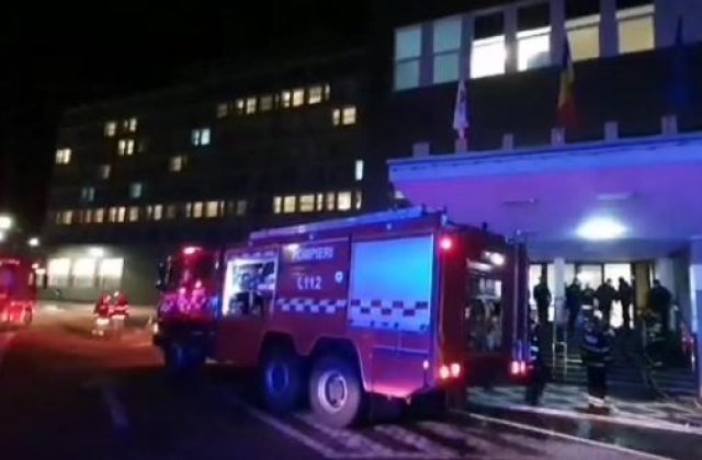 VIDEO Incendiu la SJU Suceava. Peste 300 de pacienți, printre care copii și nou-născuți, evacuați
