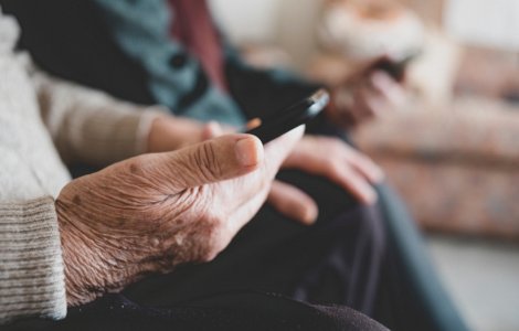 Metoda „accidentul” s-a adaptat la vremuri de pandemie. În ce constă noua înșelăciune a escrocilor