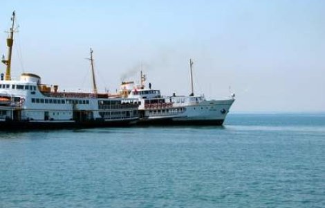 Nava cu ajutoare care "ameninta" Israelul s-a intors in Egipt