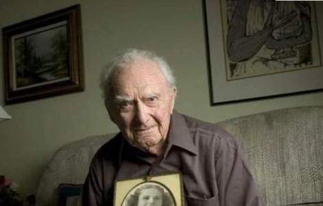 Un barbat de 101 ani, candidat pentru congresul american