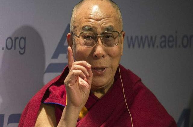Dalai Lama pledeaza in SUA pentru un capitalism cu fata umana