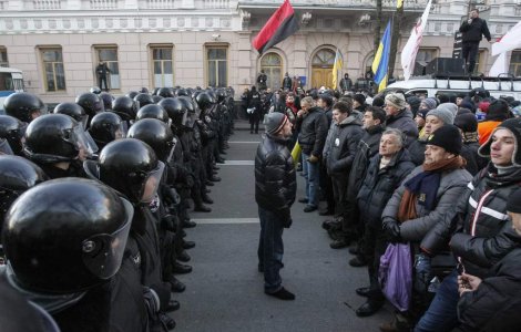 Politia ucraineana a trecut de partea manifestantilor