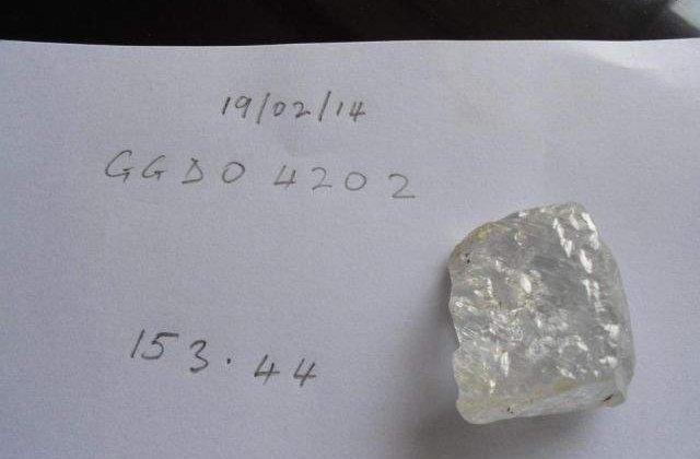 Un diamant estimat la 6,2 mil. dolari, descoperit in Sierra Leone