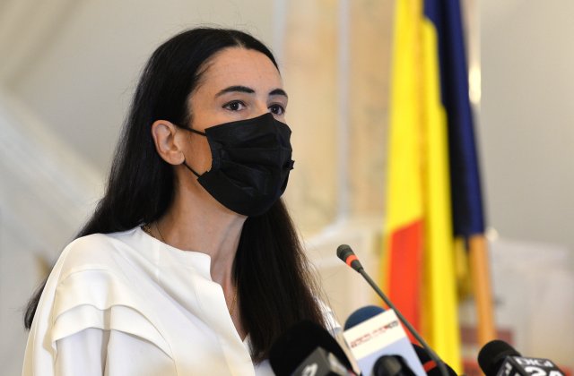 Clotilde Armand: Ce se &icirc;nt&acirc;mplă acum cu USR poate lăsa răni ad&acirc;nci și cu mult dezgust