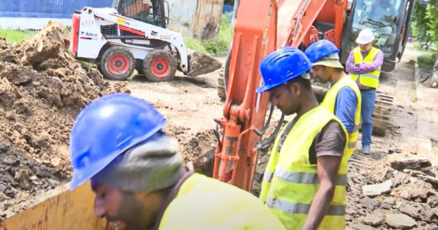 Indienii vin să ne construiască autostrăzile. Ce salarii le oferă România