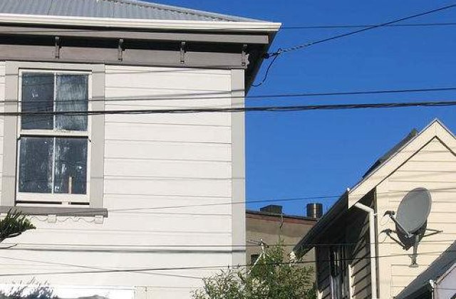 Case de locuit in zonele afectate de calamitatile naturale din anul 2010