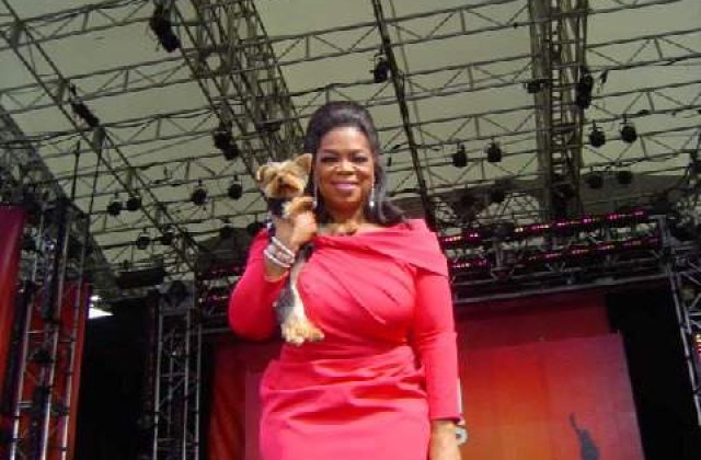 Oprah Winfrey, invitata la nunta fiicei familiei Clinton