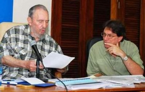 Fidel Castro avertizeaza: Americanii vor sa ne distruga