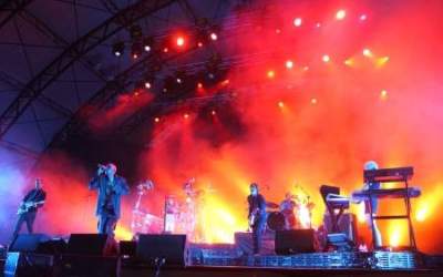 FOTO  Faithless a facut...