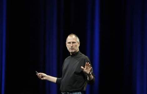 Steve Jobs: Presa este vinovata pentru problemele de la iPhone 4