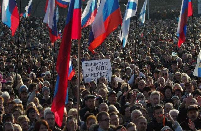 Tensiunile se intensifica in Crimeea