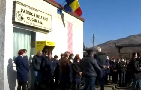 Un nou protest la Uzina Mecanică Cugir. Muncitorii solicită majorarea salariilor