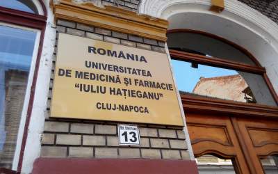 Universitatea de Medicină şi...