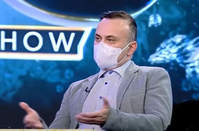 Adrian Marinescu: „Anul 2022 este perioada de conviețuire cu virusul”. De ce România nu a renunțat încă la restricții 