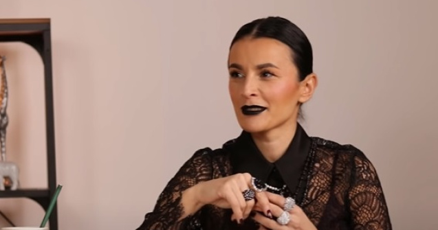 Cum arată bărbatul perfect pentru Ruxi! Prima condiție este aceea de a fi orfan: „Cât noroc să am în viață!?”