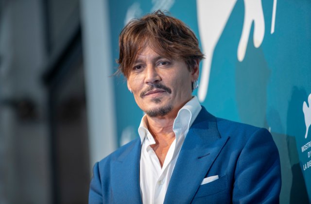 Actorul Johnny Deep va fi decorat &icirc;n Serbia. Ce merit a obținut starul american