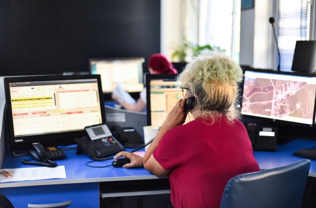 113, salvarea celor care nu aud și nu vorbesc. Serviciul e bine intenționat, dar greu de accesat