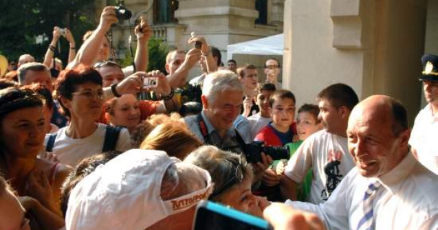 Basescu, suparat: CE ne-a facut praf, Parlamentul la raport!