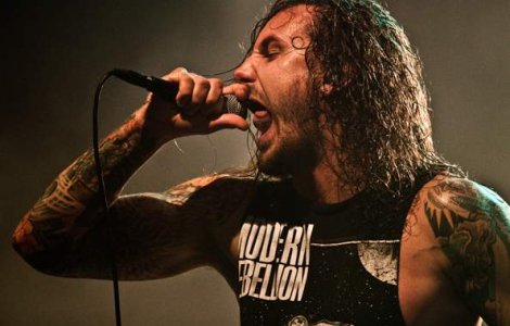 Vocalul formatiei As I Lay Dying a recunoscut ca si-a omorat sotia
