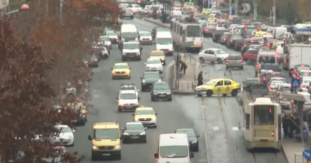 Creșteri mari ale concentrațiilor de poluanți atmosferici înregistrate în 5 județe și București-Ilfov